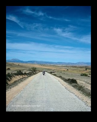 Преследване на хоризонта: Епични пътешествия с мотоциклет през континенти