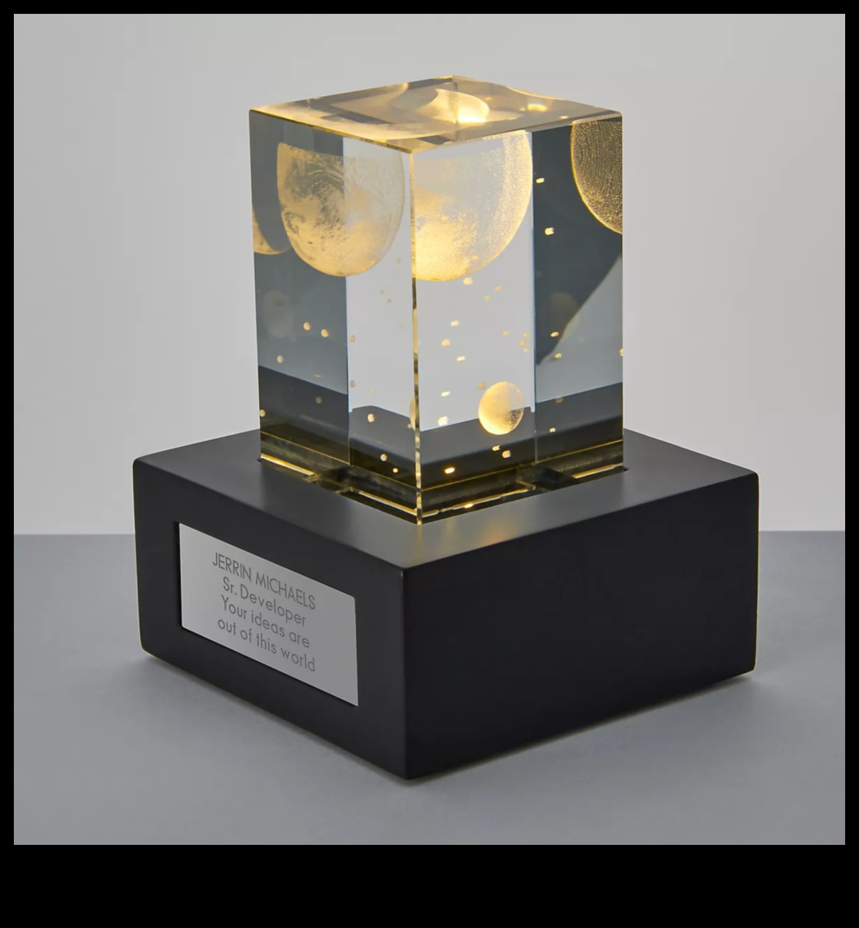 Небесни удобства: Подаръци с космическа тематика за космически мечти