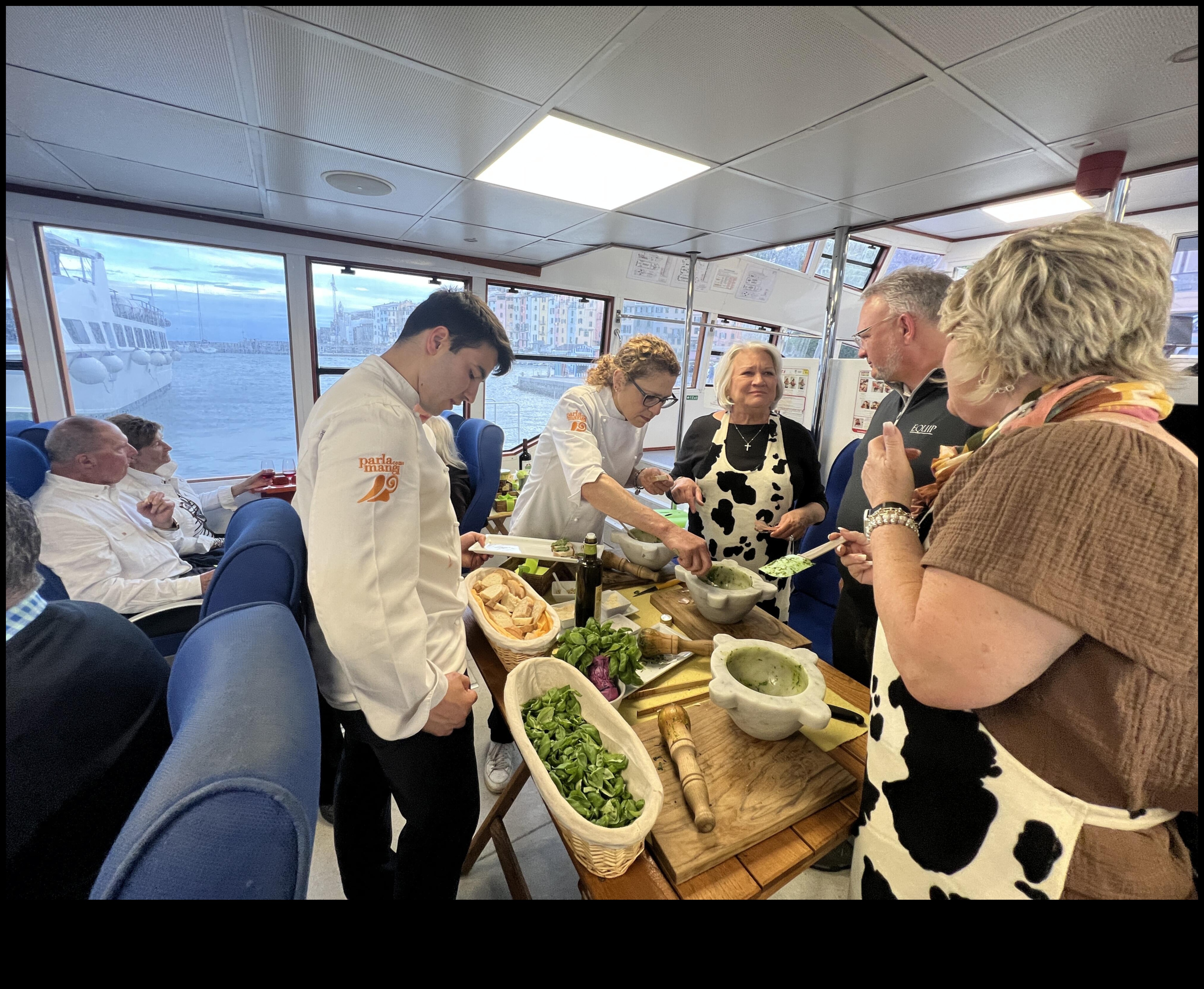 Епикурейски експедиции: Кулинарни приключения в луксозни превозни средства