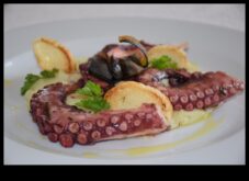 Епикурейски експедиции Луксозно приключение за любителя според храната във вас