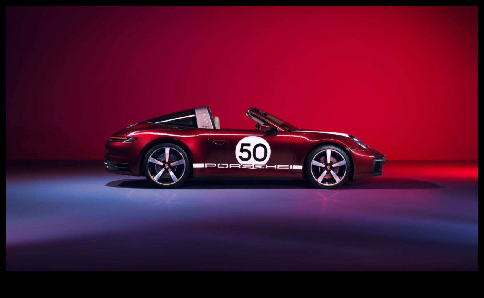 Разкриване на престиж: Наследството на емблематичните марки луксозни автомобили